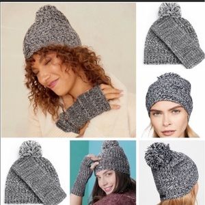 Rebecca Minkoff hat and arm warmers set